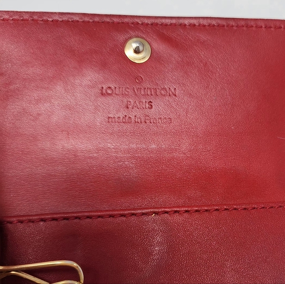 LV Vernis keycase, Dustbag, Box & Booklet - Picture 12 of 12